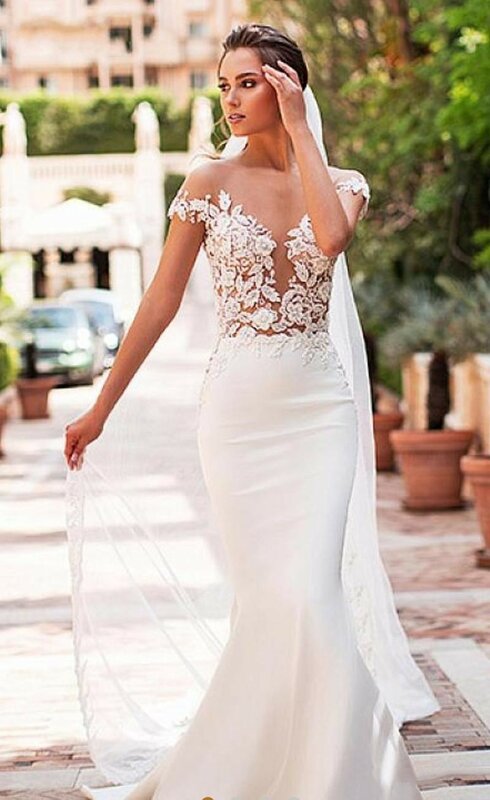 花嫁のための人魚のウェディングドレス、エレガントなドレス、サテンのキャップスリーブ、透明なボタンの後ろ、白、レース