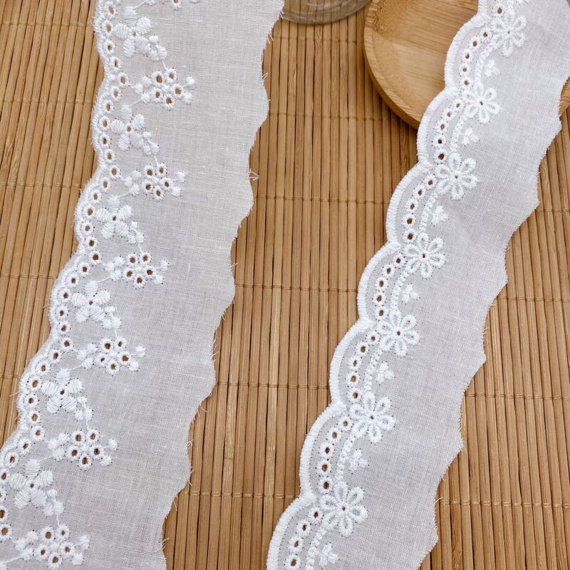 Telas de encaje de flores huecas bordadas de algodón blanco, accesorios de costura, artesanía de encaje DIY, 5 yardas por lote
