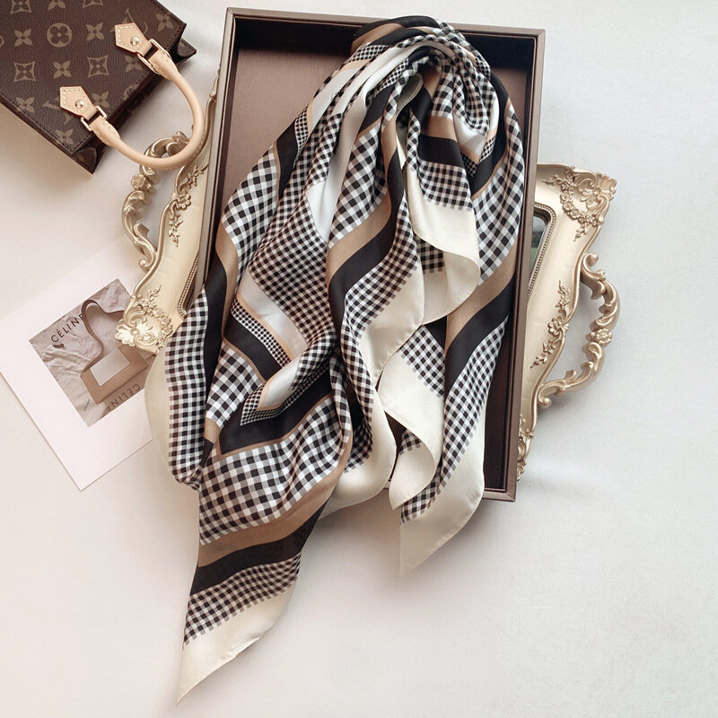 Luxusmarke Schals für Frauen Schal Print Seide Satin Hijab Schal weibliche Bandana 70*70cm quadratische Schals Schals für Damen 2024