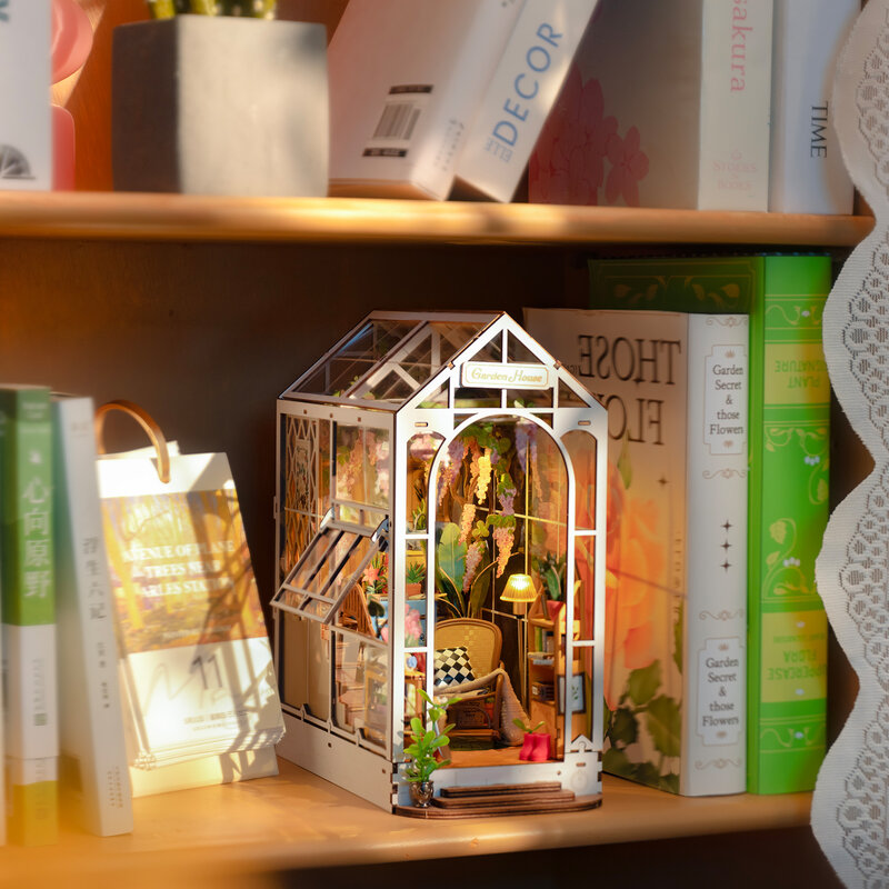 Robotime Rolife fai da te Book Nook Gardenhouse con luci facile da montare regalo incredibile per bambino TGB06