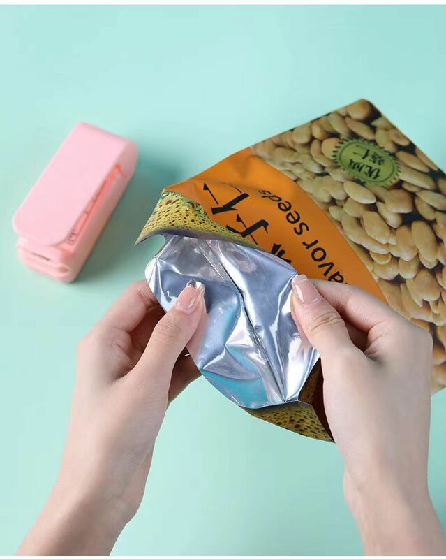 Mini Plastic Zak Sealer Machine Opbergtas Clip Afdichting Machine Handige Sticker Afdichting Voor Voedsel Snack Keuken Gadget