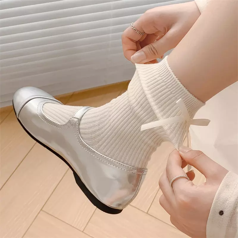 Носки Женские однотонные в японском стиле, комплект свободных носков для девочек, милые модные простые милые удобные короткие носки с бантом, 3 пары