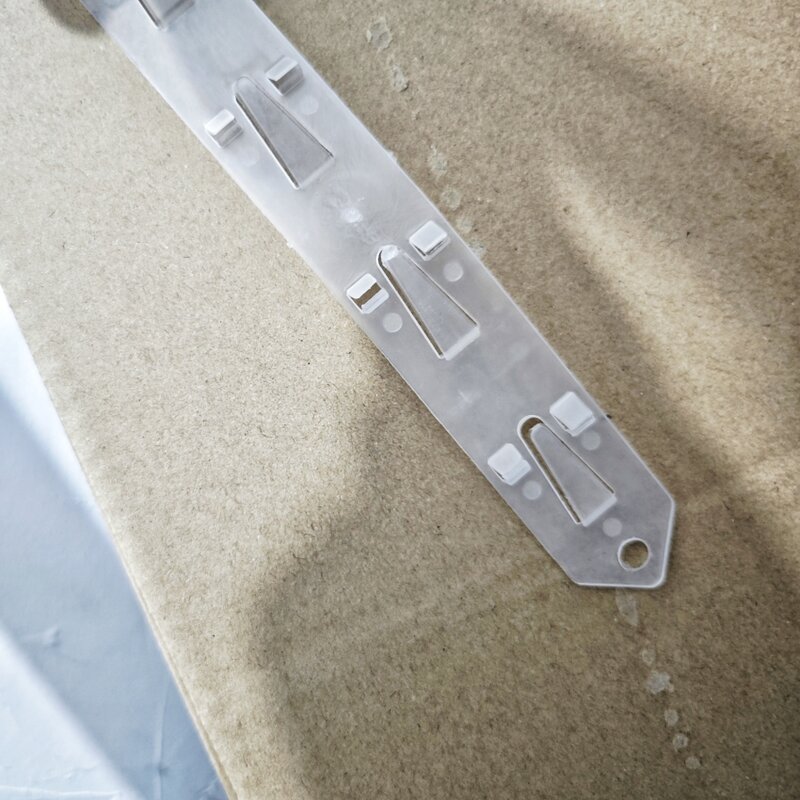 L62cm strisce di Clip per Display di merce in plastica PP pacchetto di prodotti per supporti appesi in supermercato 440 pezzi