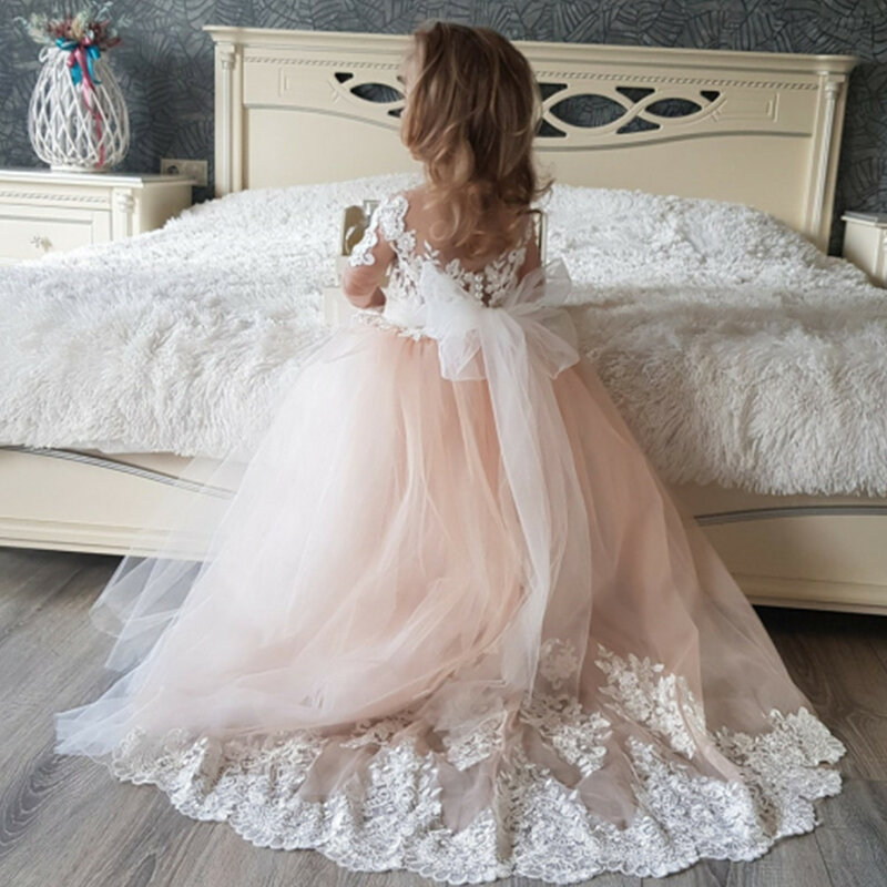 Süße Blumen mädchen Kleid mit Ärmeln für Hochzeits feier Spitze geschwollene Bogen Prinzessin Ballkleid kleine Mädchen Geburtstag Outfits