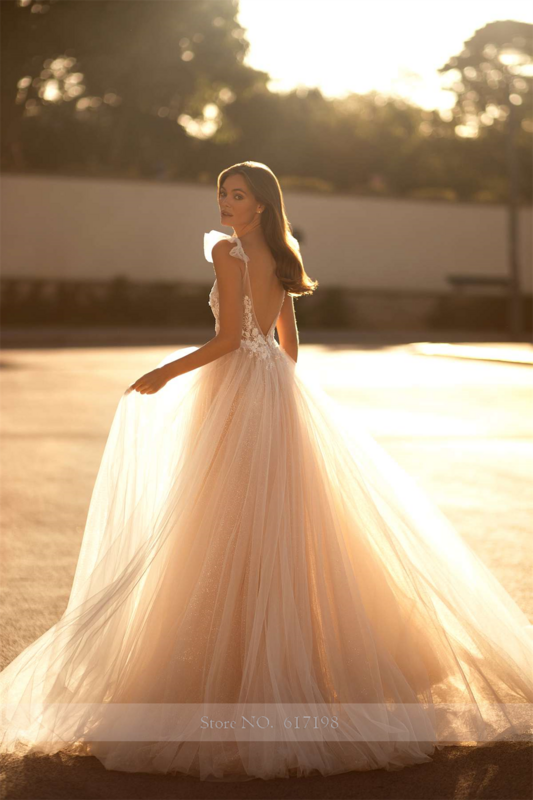 Spaghetti Straps V-neck Shiny Wedding Dress Floral Applique Lace Tulle Court Illusion Wedding Gowns for Bridal vestidos de novia