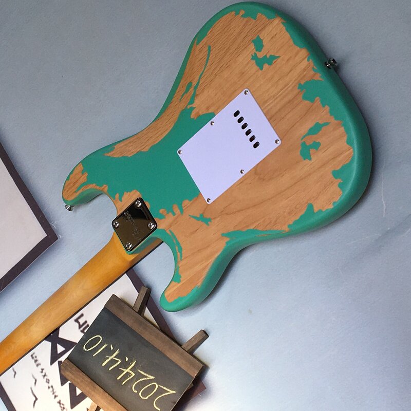Gitar listrik peringatan penjualan laris fingerboard warna hijau gitar perangkat keras krom gitar gratis ongkos kirim