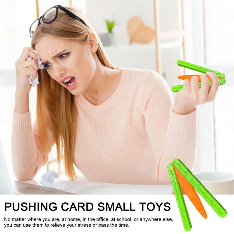 Coltelli giocattolo per ragazzi coltelli a gravità stampati in 3D coltelli giocattolo finti piccolo giocattolo sensoriale Fidget coltelli trucco luminoso rinforzo per le dita