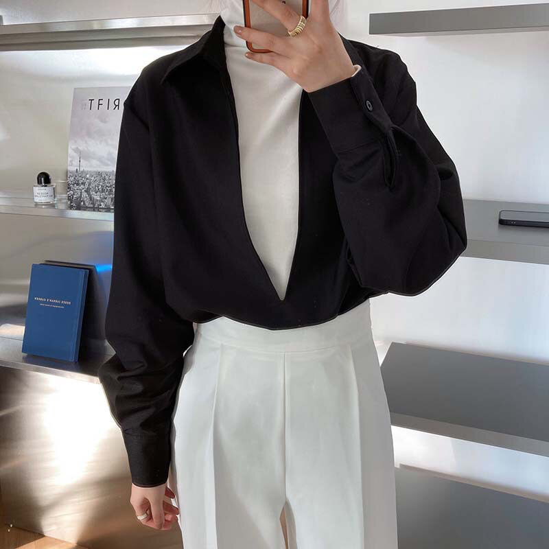 QWEEK-blusas Vintage Harajuku para mujer, camisas blancas y azules, Tops elegantes sueltos para mujer, ropa de oficina sin botones, cuello en V, ropa de otoño