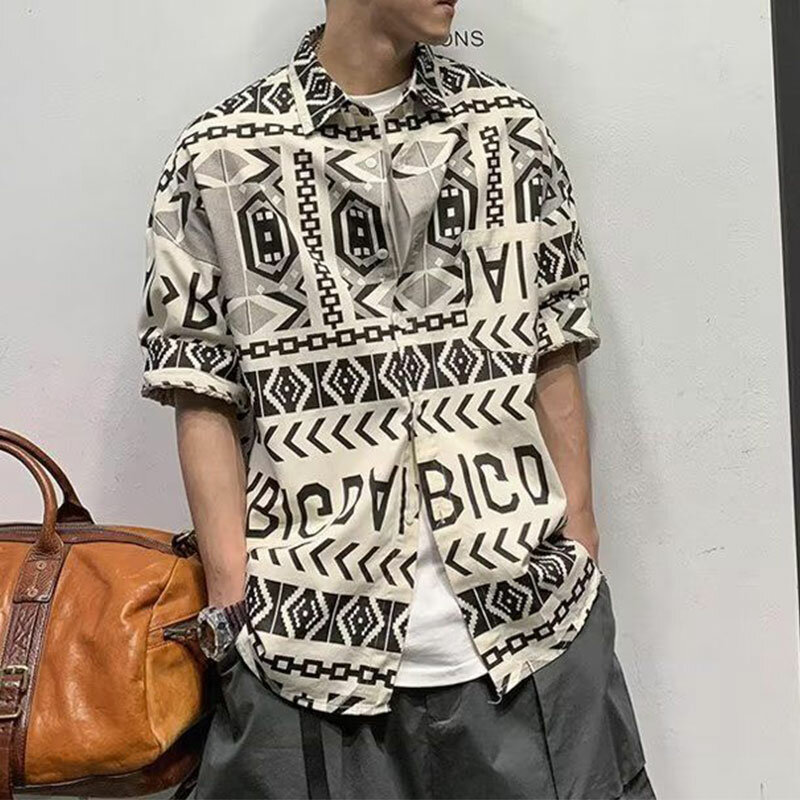 Camiseta Harajuku slim fit masculina, com pescoço quadrado, botão, manga curta, solta, casual, esportiva, todos os fósforos, roupas masculinas, moda elegante, 2024