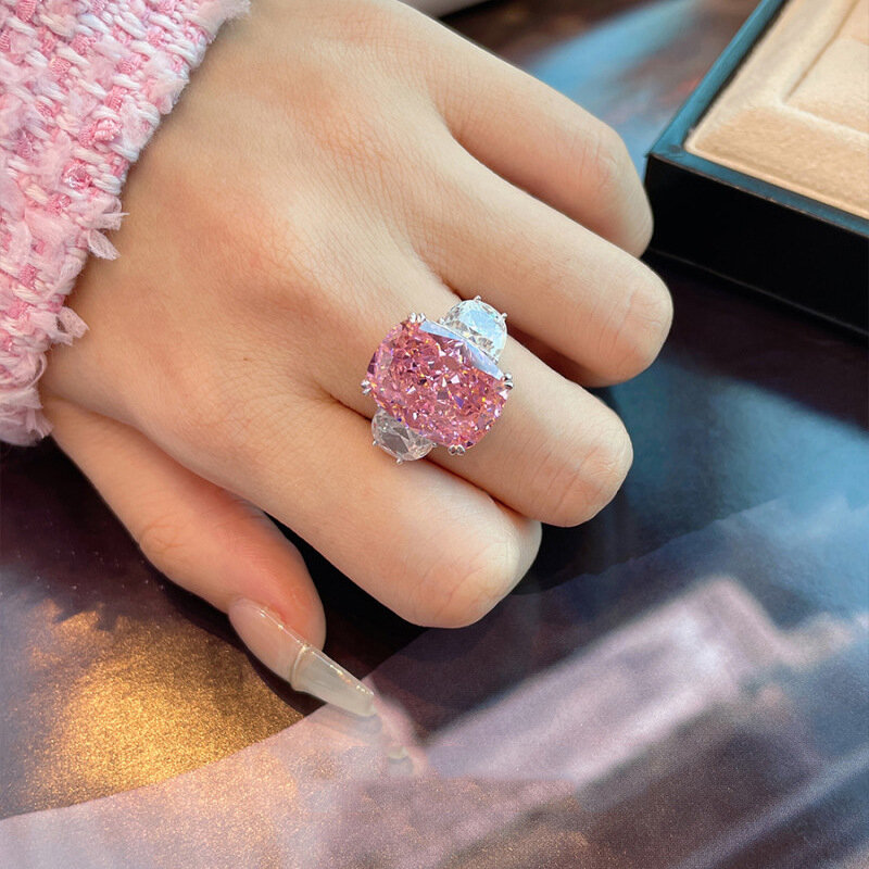 แหวนสีชมพูสุดคลาสสิกแหวนเซอร์โคเนียไดอะแมนท์สำหรับงานแต่งงานเครื่องประดับสำหรับผู้หญิง