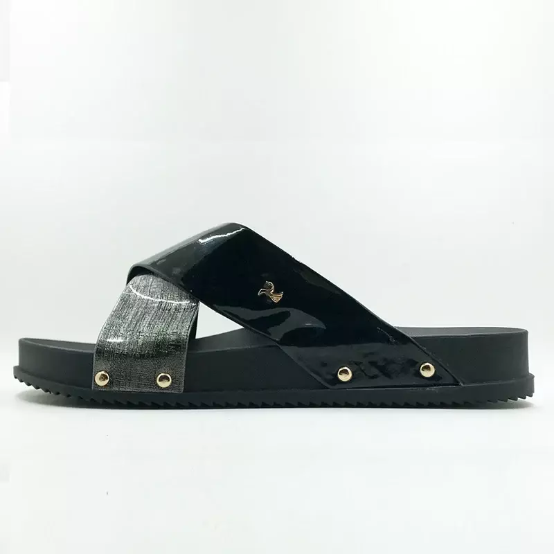 Nowe 2024 letnie sandały damskie klapki klapki seksowne z wystającym palcem slajdy damskie brokatowe sandały na platformie z brokatem modne pantofle