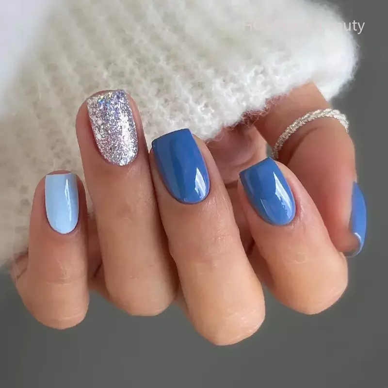 24 pezzi blu corto quadrato unghie finte punte argento brillante Glitter falso Nail Art copertura completa impermeabile rimovibile stampa sull'unghia