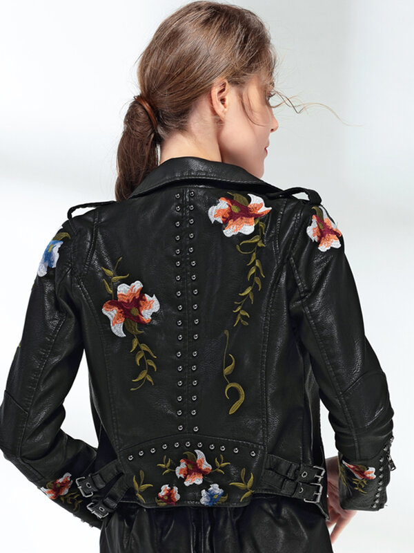 Куртка женская из искусственной кожи, с цветочным принтом и вышивкой