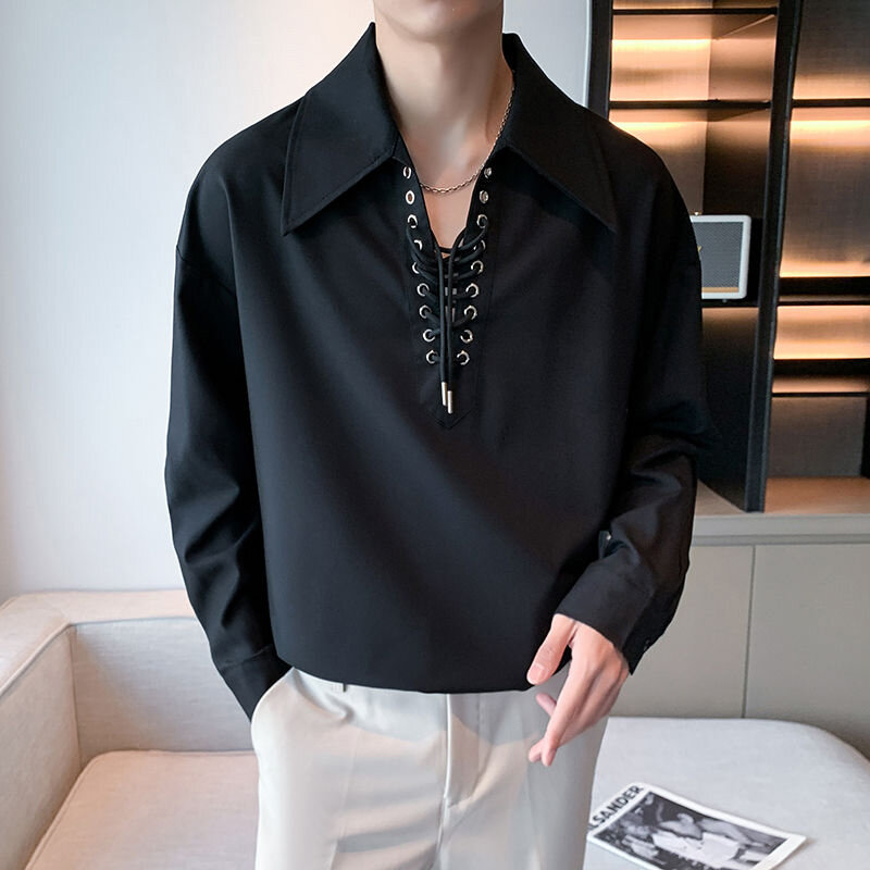 การออกแบบสายรัด V คอเสื้อแขนยาวผู้ชาย T เสื้อ MODE Korea Casual Harajuku Punk ขนาดใหญ่เสื้อ Tee สีขาวดำสัมภาษณ์