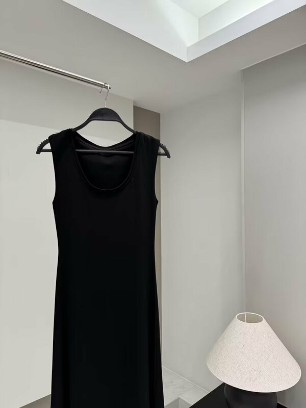 Women's Summer New Fashion Black O Neck Dress Slim Fit Versatile Draped Pleated Midi Dress Retro Sleeveless Women's Dress Mujer