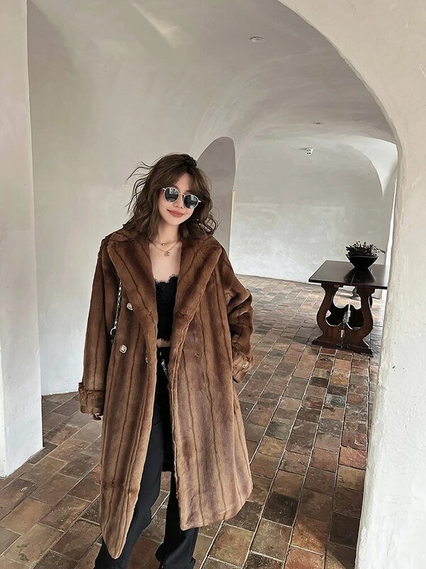 Retro vison duplo-breasted meados de comprimento casaco de pele inverno engrossado senhora meados de-antigo pelúcia proteção ambiental casaco de pele