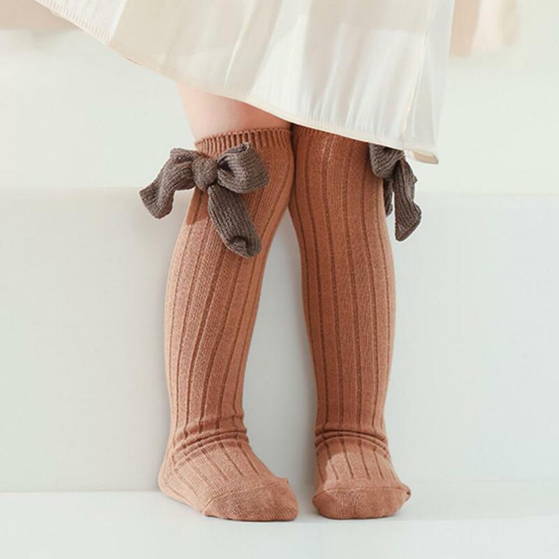 ถุงเท้าสำหรับเด็กหัดเดินถุงเท้าแบบมินิมอลลิสต์ถุงเท้าผ้าฝ้ายผูกโบว์สำหรับฤดูหนาว