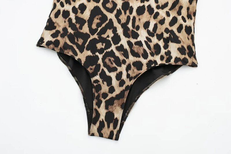 Donne 2024 New Chic Fashion Backless Soft Touch Leopard print hanging neck Mini costume da bagno femminile