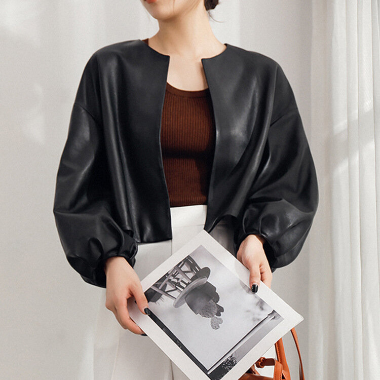 女性のための本革のオートバイのコート,短いシープスキンジャケット,韓国のコート,新しい2023