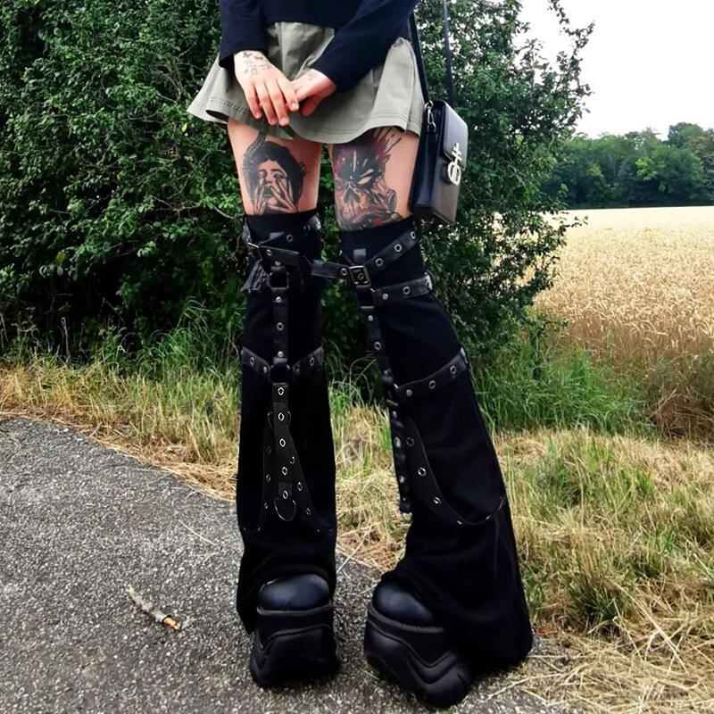 ญี่ปุ่นรุ่น Rock Punk Rivet โลหะ Street หัวเข็มขัด Embellished Flared กางเกงขาถักชุดถุงเท้า2022