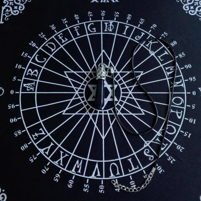 Nuova vendita 2022 nuova tovaglia dei tarocchi divinazione tarocchi Pad pendolo Magic pentacolo rune tarocchi altare tovaglia 30x30cm
