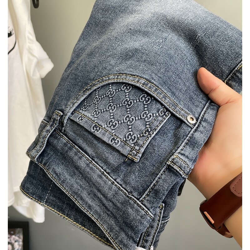 Zomerse Luxe Zachte Grijze Blauwe Ultradunne Elastische Denim Shorts Voor Heren, Strakke Pasvorm, Casual Split-Mid-Broek Met Print