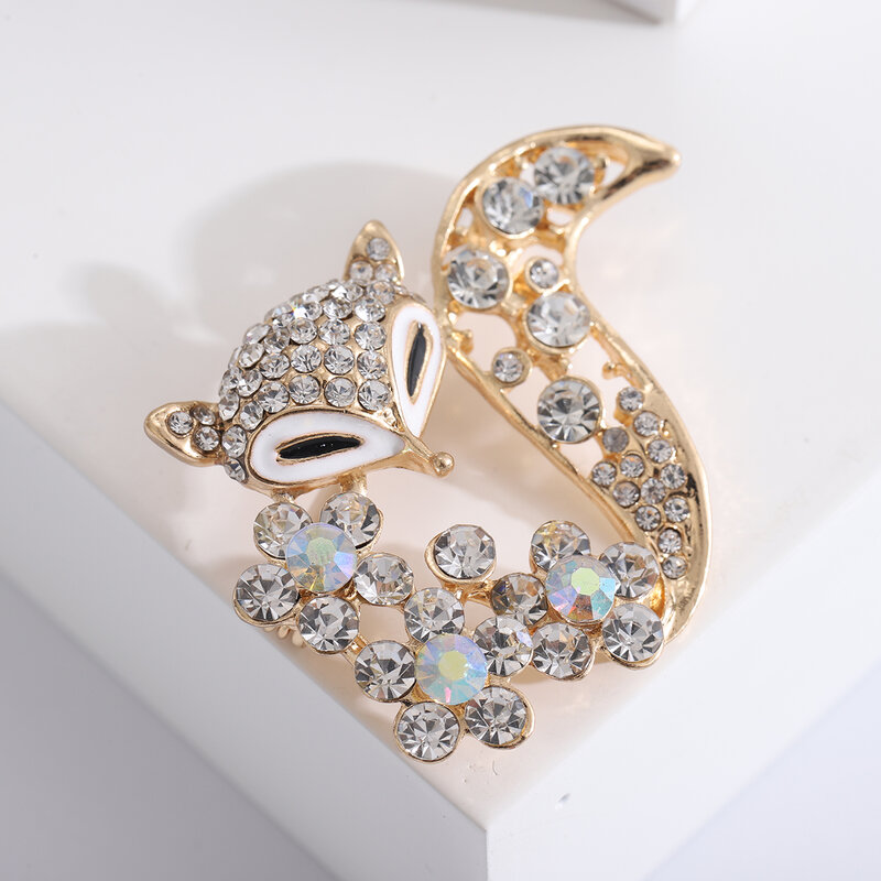 Broches de zorro con diamantes de imitación brillantes para mujer, alfileres de animales Unisex, accesorios de fiesta informales, regalos