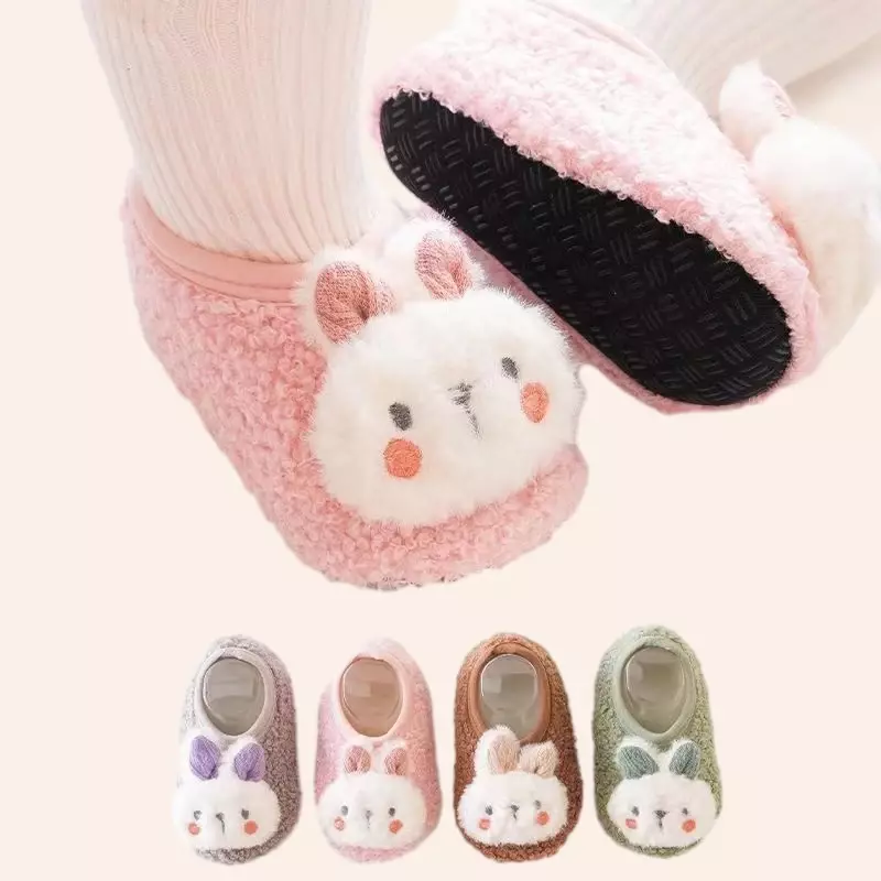 Antypoślizgowe dziecko skarpetki podłogowe urocze wzór królika nowonarodzone zimowe ciepłe pantofle z miękką podeszwą niemowlę buty do chodzenia