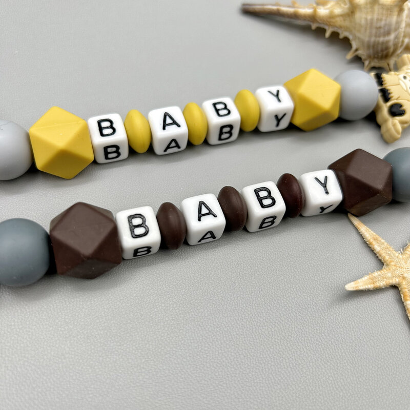 Personalized English Letter Name Silicone Cow Pacifier Clips Chains Teether Pendant for Baby Pacifier Holder Kawaii Teether Toys