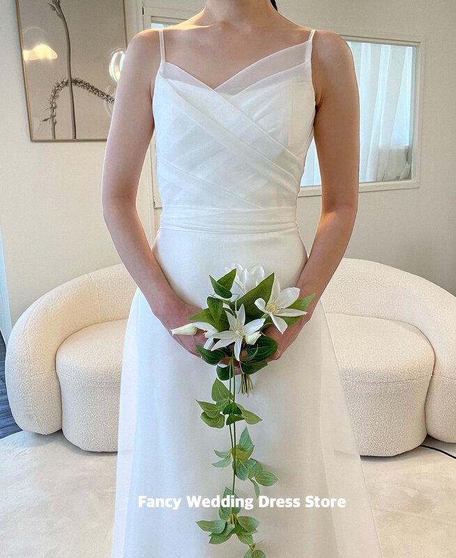 Fancy Simple Korea A Line Wedding Dress Photo Shoot Spaghetti Straps Sleeveless Evening Party Dress Organza Bridal Gown