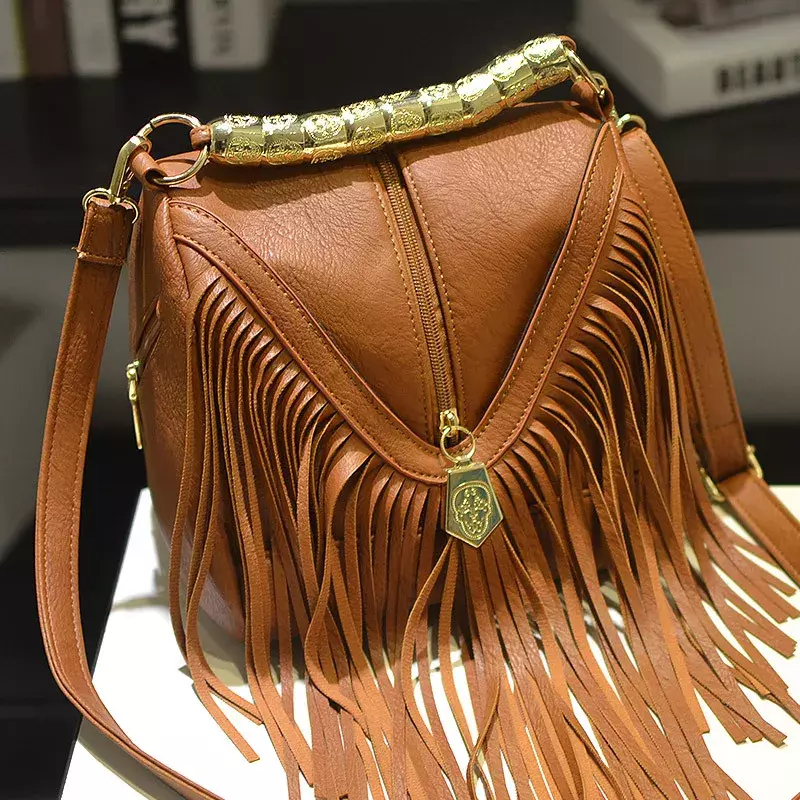 Women's Fashion Bucket Bags New In High Quality Trend Chic Tassel Shoulder Bag Europe America Hot Sale Pu Leather Crossbody Bag