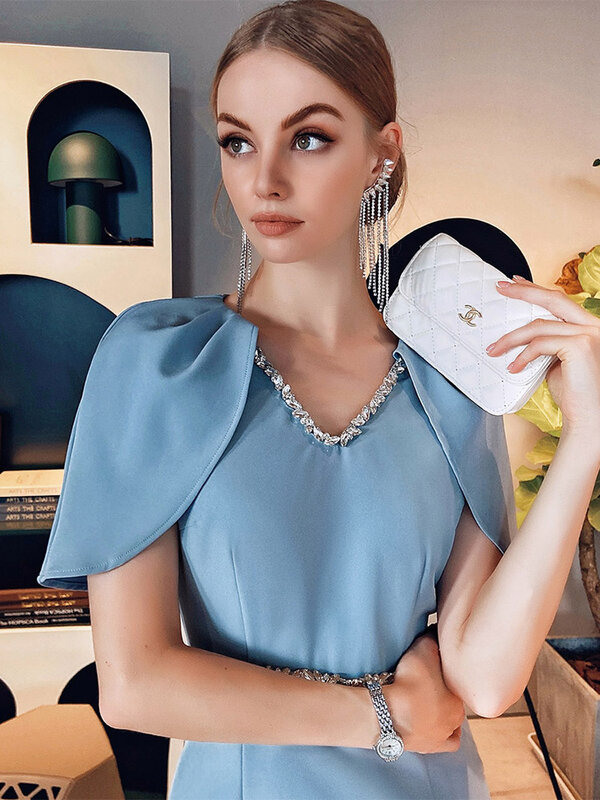 女性のための青いケープドレス,フランスのハイエンドの衣服,ケープ,明るいダイヤモンド,Vネック,夏