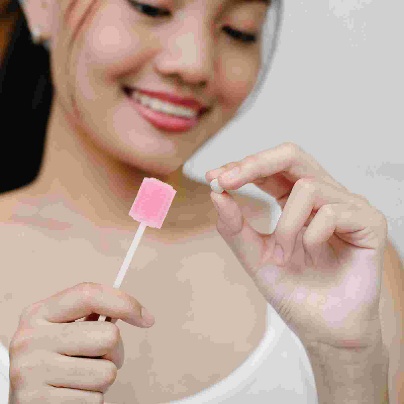 Esponja de burbujas de 50 piezas para bebé, cepillo de dientes de un solo uso e hisopos orales de plástico