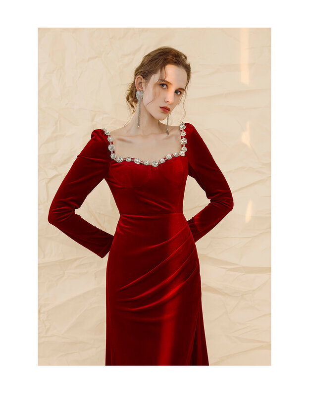 Vestido de novia rojo tostado con escote Corazón, vestido pequeño de compromiso de gama alta, vestido plisado dividido de terciopelo, se puede usar en momentos normales
