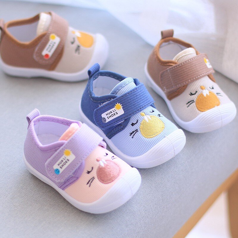 Sepatu kasual anak laki-laki bayi, sepatu selop kasual sol lembut Anti tendangan fungsional kartun bayi anak-anak