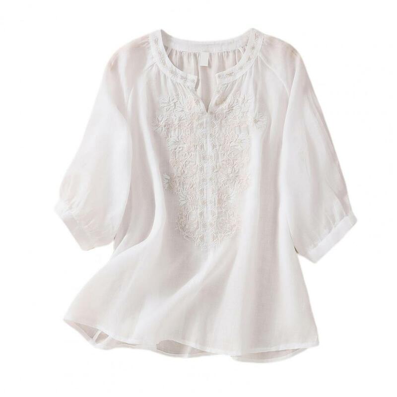 Frauen V-Ausschnitt Hemd elegante Blumen bestickte V-Ausschnitt Bluse für Frauen stilvolle Dreiviertel ärmel Loose Fit Shirt Retro