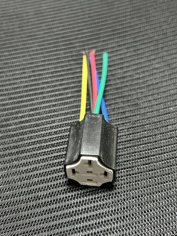 Automobile high temperature copper wire relay socket cable 4 socket 5 Socket quad-pin ceramic socket bakelite base cable