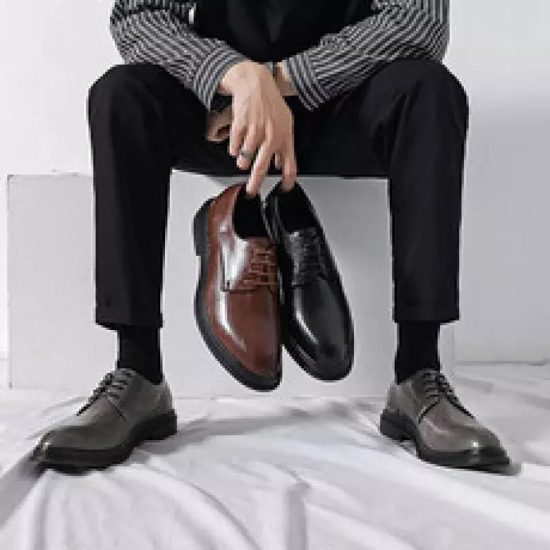 男性の英国スタイルの革の靴,韓国のビジネスシューズ,フォーマルな先のとがった靴,小さな黒い結婚式の靴,若者のファッション,sh
