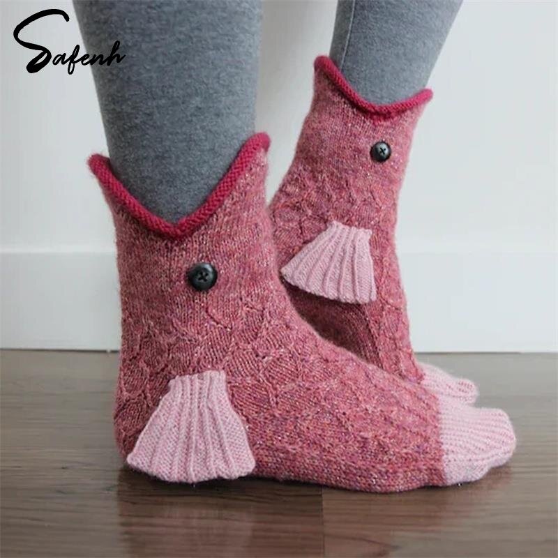 Cartoon Shark Dinosaur Crocodile Theme Knit Christmas Socks Thicken Sleep Keep Warm Stocking Knitting Floor Socks For Men Women