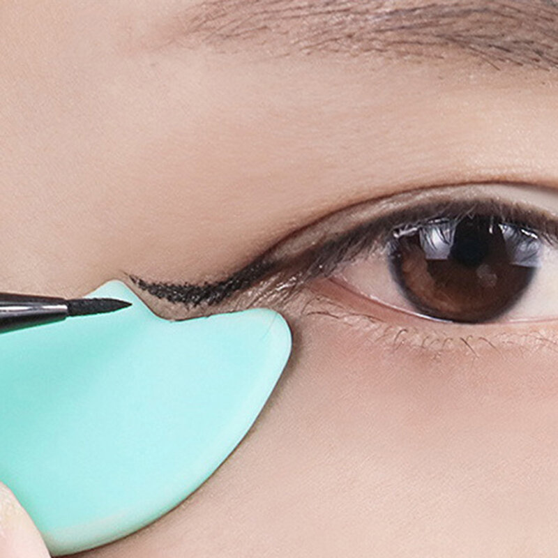 Eyeliner silikon stensil bantalan Eyeshadow Makeup wanita aplikator Eyeshadow maskara Baffle alat rias mata mudah