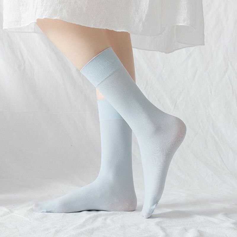 Meias de bezerro estilo coreano para mulheres, simples, monocromáticas, confortáveis, meias de algodão Jk, finas, elásticas, presentes, verão