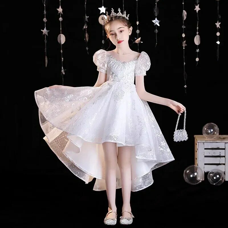 Платье с цветочным принтом для девочек, новинка весны 2024, детское белое повседневное простое и милое платье с коротким передом и длинной спинкой для выступлений на пианино