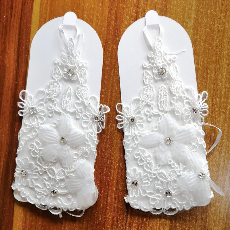 Wedding Gloves Bridal White Lace Fingerless Sequin Applique Wedding Accessories Women Glove Short Beaded Bride Gloves