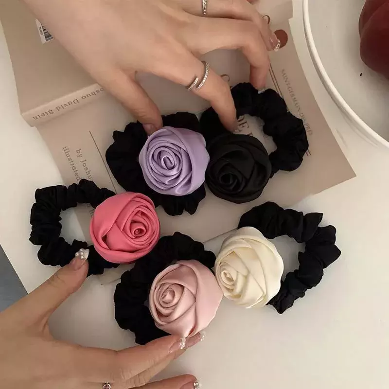 Korean Pink Rose Satin Flower Elastic Hair Bandas para mulheres, cabelo Scrunchies, elegante Big Flower Rubber Bandas, acessórios para cabelo