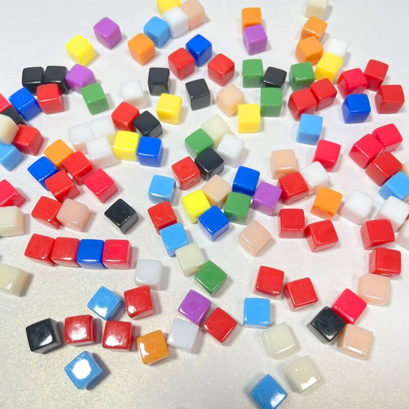 50 unids/set 13 colores 8mm transparente Esquina cuadrada de cristal de colores dados pieza de ajedrez ángulo recto tamiz para juego de Puzzle