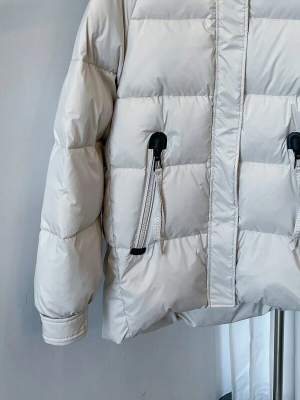 다운 재킷 후드 짧은 루즈 버전, 퓨어 컬러 스플라이싱 헤어 칼라 디자인, 따뜻하고 편안한 2024 겨울, 새로운 0102