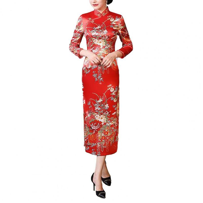 فستان شيونغسام على الطراز الصيني العتيق للنساء بياقة قائمة ، فستان تشيباو أنيق ، طباعة زهور ، صيفي