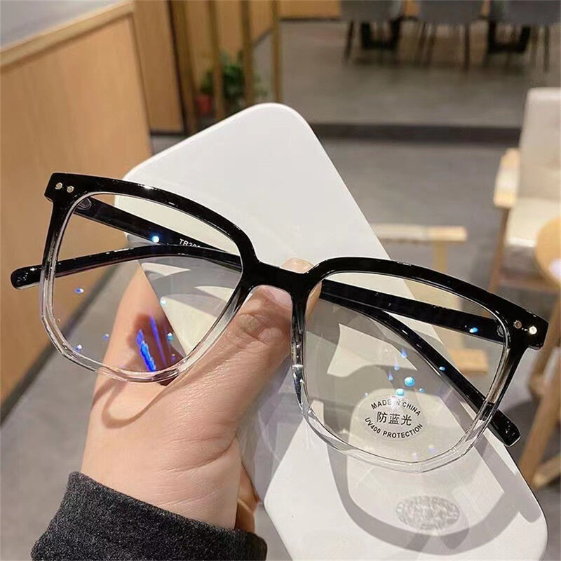2024 nuovi occhiali Anti-luce blu uomo donna moda nero trasparente montatura per occhiali da Computer montatura per occhiali miopia occhiali da vista quadrati