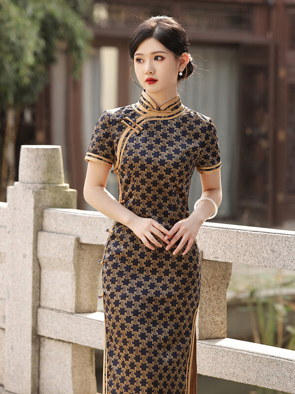 2024 New Summer Silk Cheongsam Short Sleeve Vintage Dress Plus Size Slim Party Wedding Costumes Floral Qipao S To 4XL