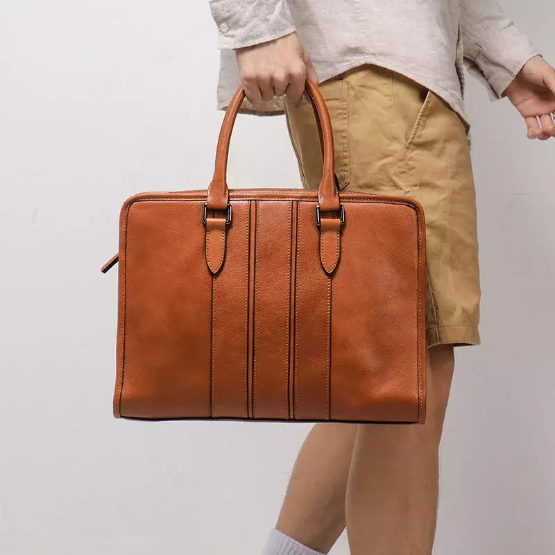 Tas kulit asli pria, kantung bahu kapasitas besar untuk bisnis dengan kompartemen Laptop